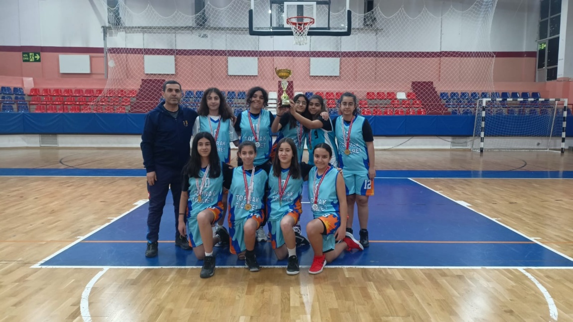 Okul Sporları Yıldız Kızlar Basketbol Takımımız İl 1.si Olmuştur