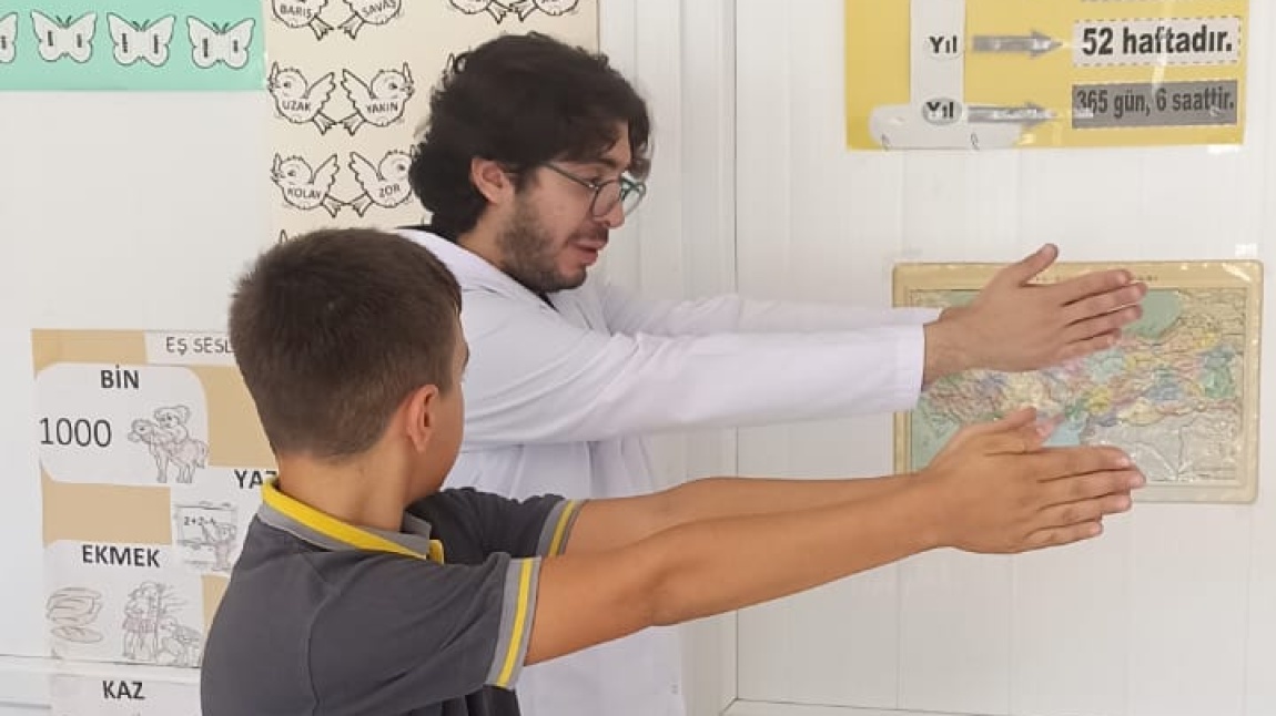 Okulumuzda Skolyoz Taraması Gerçekleştirildi